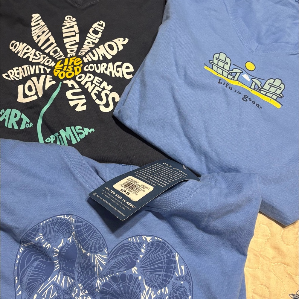 3 NWT Life Is Good Adult Women XXXL V NECK T SHIRTS Navy and Light Blue Tees